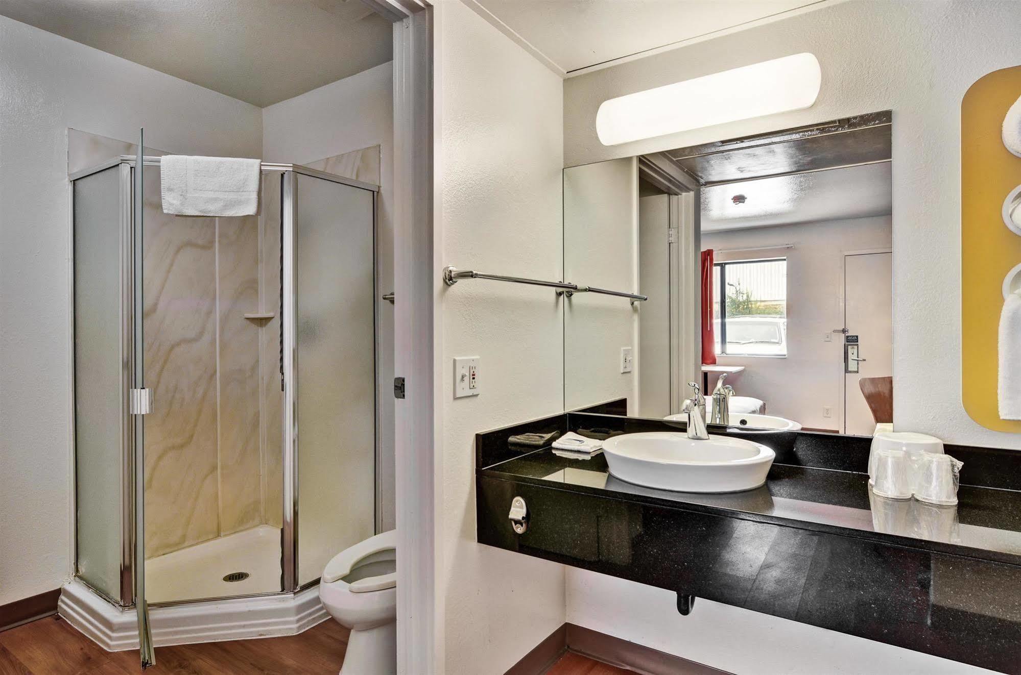 6-pittsburgh, Pa - Hotel Crafton